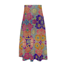 Charger l'image dans la galerie, Smiling * Midi Skirt