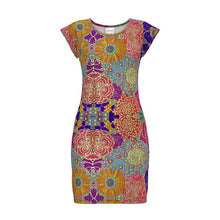 Charger l'image dans la galerie, Smiling * Tunic T-Shirt