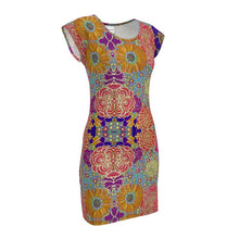 Charger l'image dans la galerie, Smiling * Tunic T-Shirt

