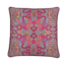 Charger l&#39;image dans la galerie, Bouquet * 60D Cushion
